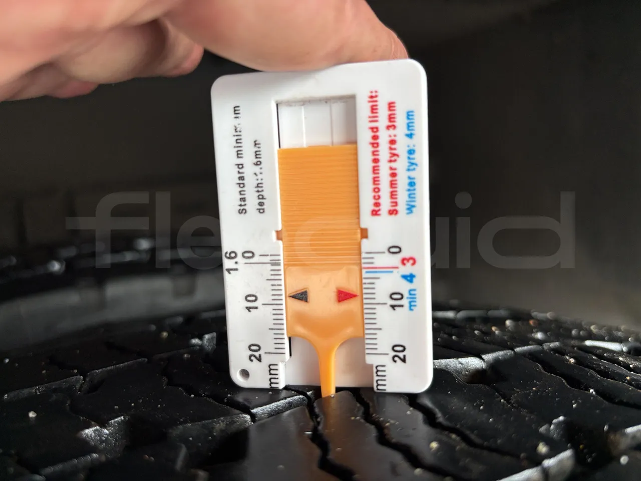 Setra S517 - Second Axle Left Side: Tyre Thickness
