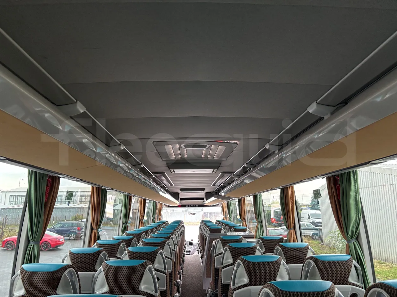 Setra S517 - Overhead Compartments