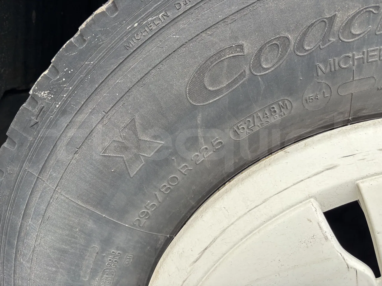 Setra S517 - Second Axle Left Side: Tyre Size