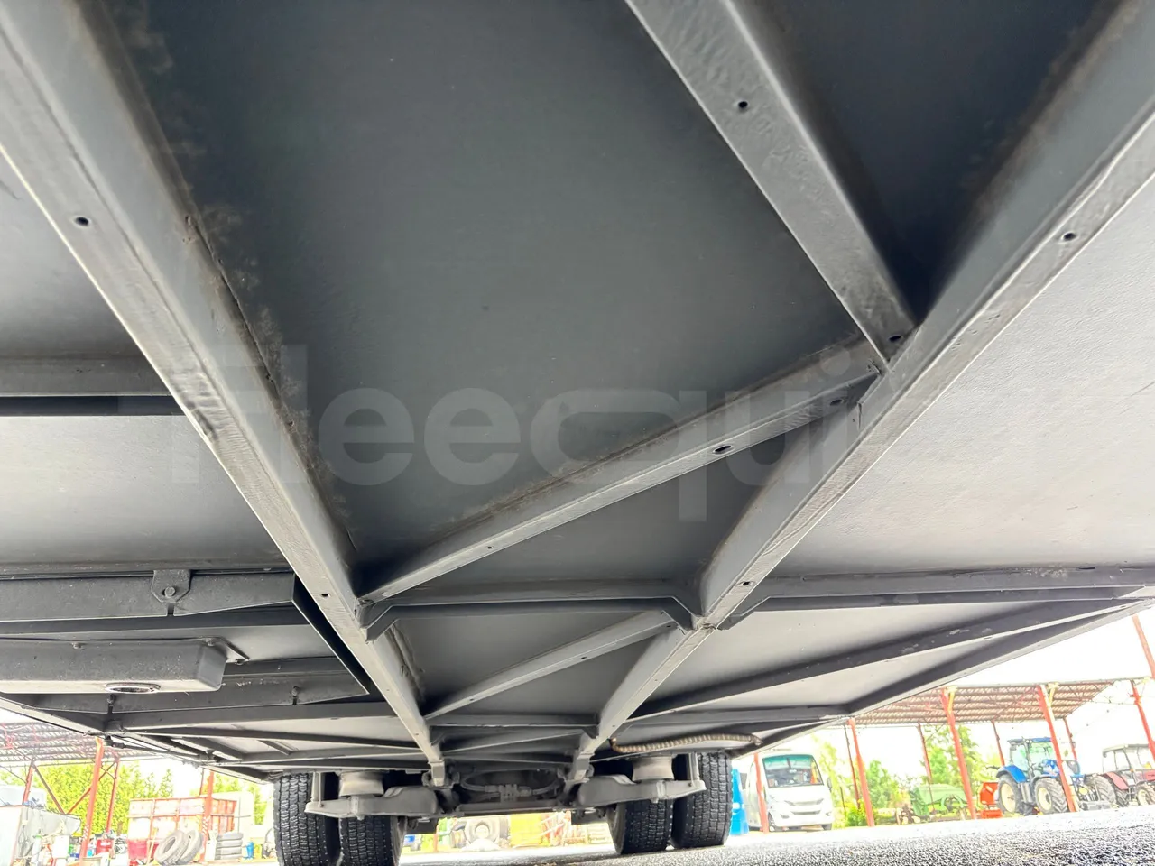 Setra S517 - Central Undercarriage