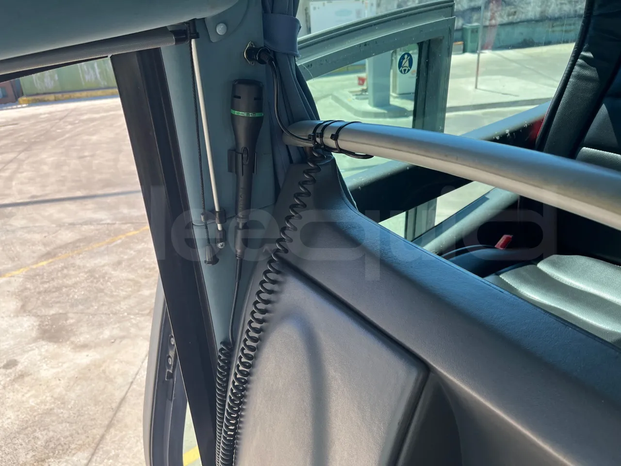 Irizar Scania - hostes microphone accessories photo