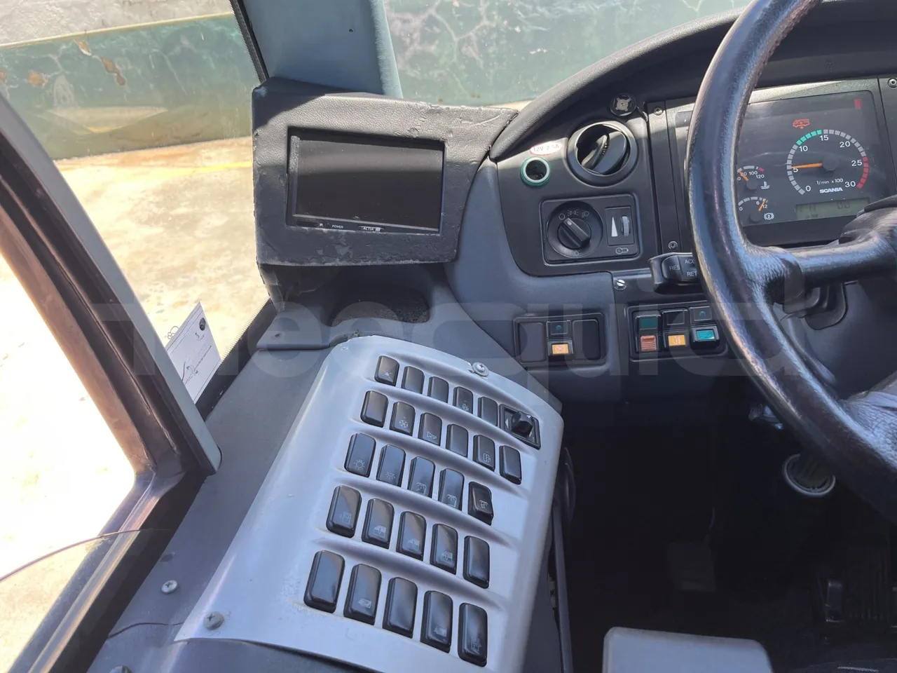 Irizar Scania - onboard devices 1