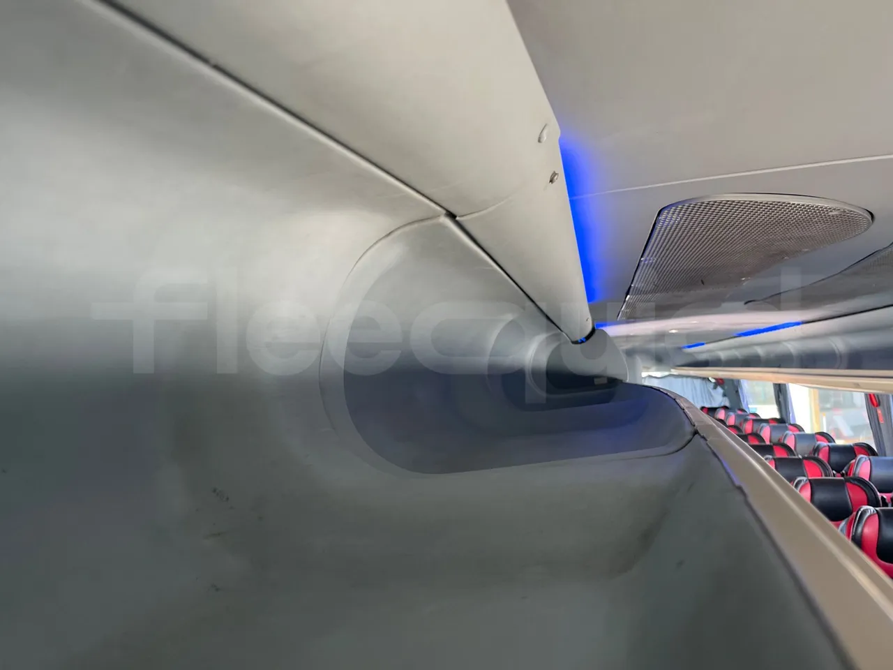 Irizar Scania - mesh detail photo
