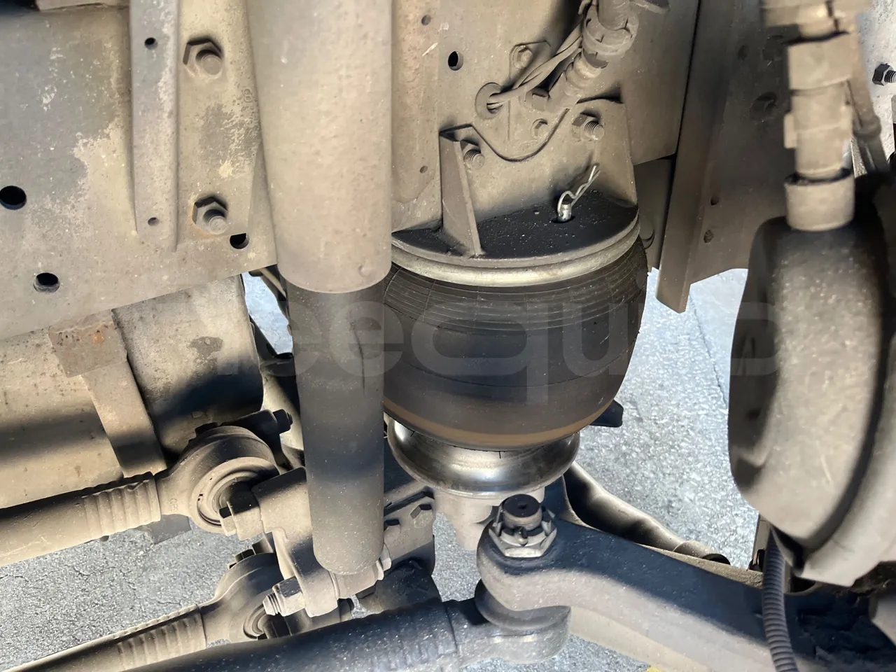 Irizar Scania - front shock absorbers left