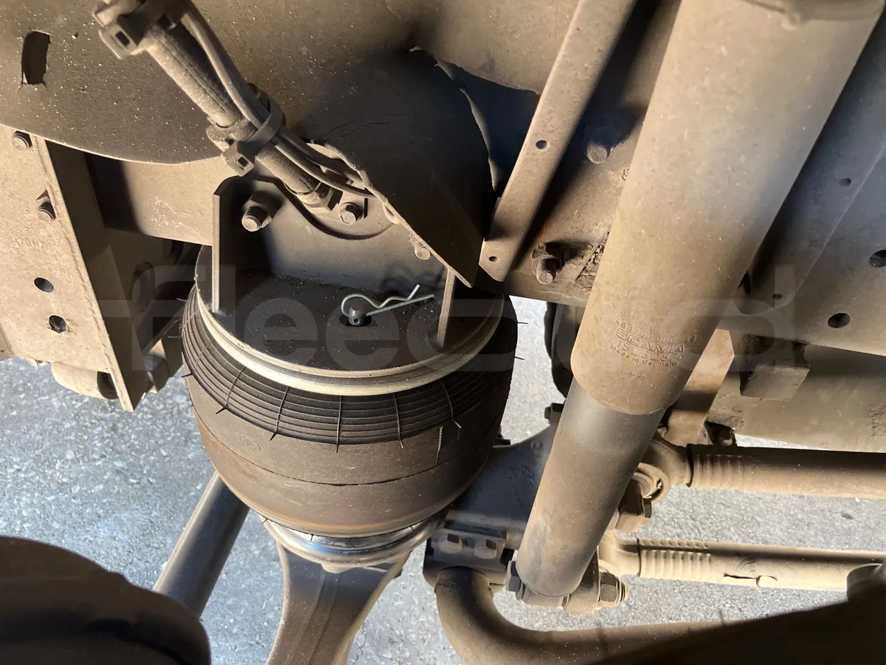 Irizar Scania - front shock absorbers right