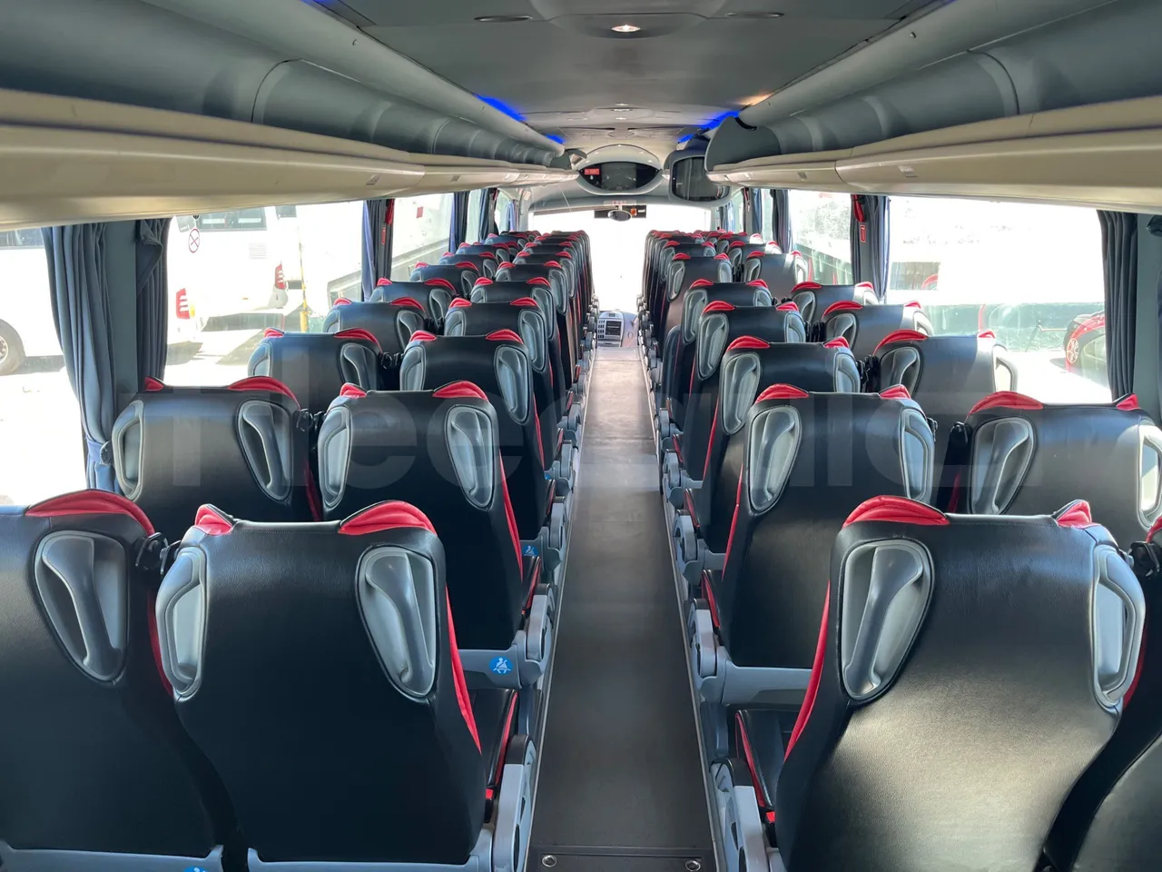 Irizar Scania - forward view middle aisle
