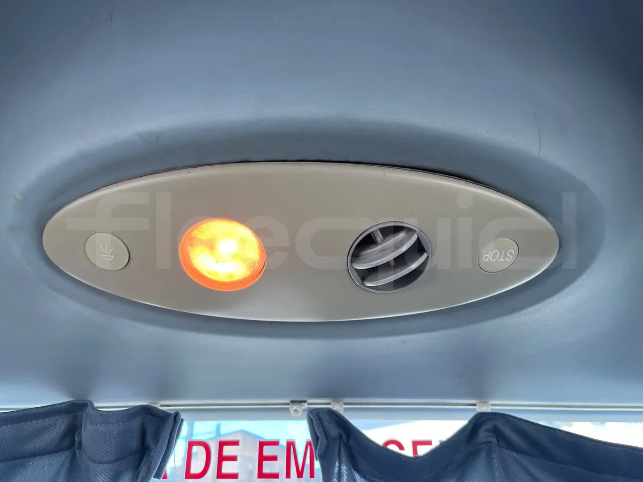 Irizar Scania - power outlets detail
