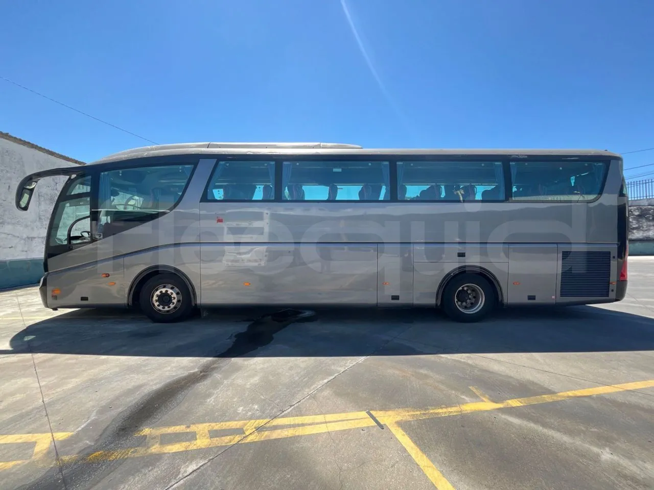 Irizar Scania - left side photo