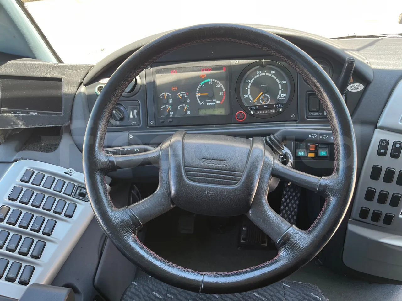 Irizar Scania - steering wheel photo
