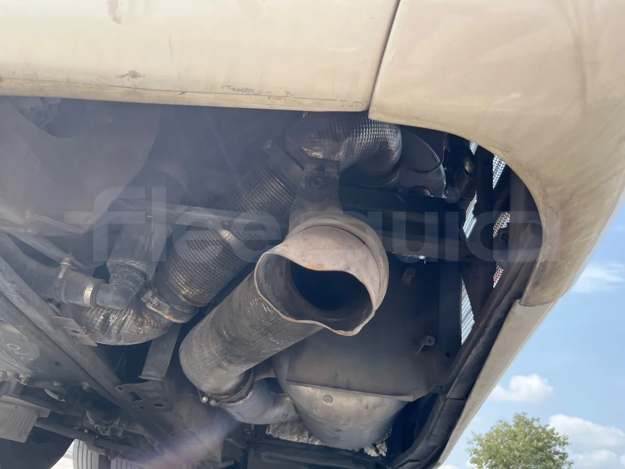 Man Lion's Coach L - EUR6 - 368kW - 13.8m - exhaust photo