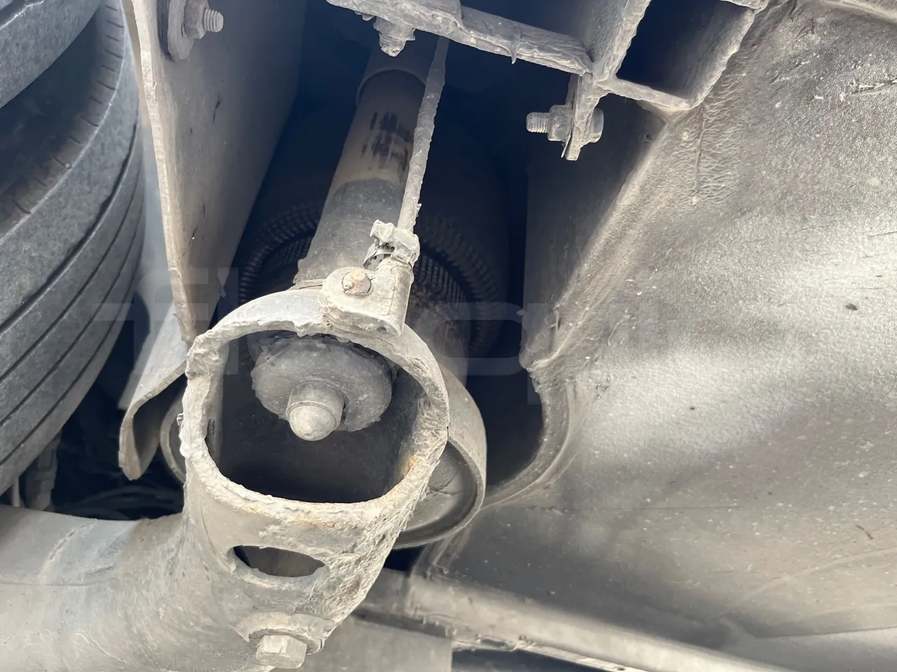 Man Lion's Coach L - EUR6 - 368kW - 13.8m - axle 2 shock absorbers 1 right