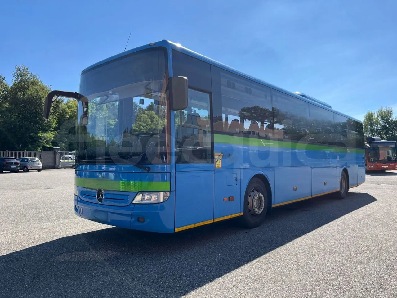 Mercedes-Benz Integro E5 4 - EUR5 - 220kW - 12.14m - 3/4 front left (mandatory for bus to scrap)