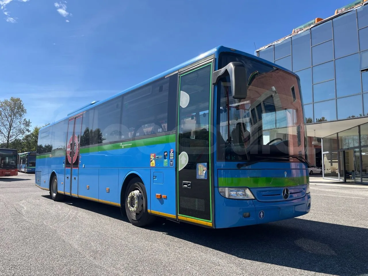 Mercedes-Benz Integro E5 4 - EUR5 - 220kW - 12.14m - 3/4 front right doors (mandatory for bus to scrap)