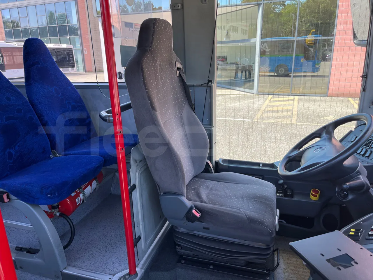 Mercedes-Benz Integro E5 4 - EUR5 - 220kW - 12.14m - driver's seat photo (mandatory for bus to scrap)