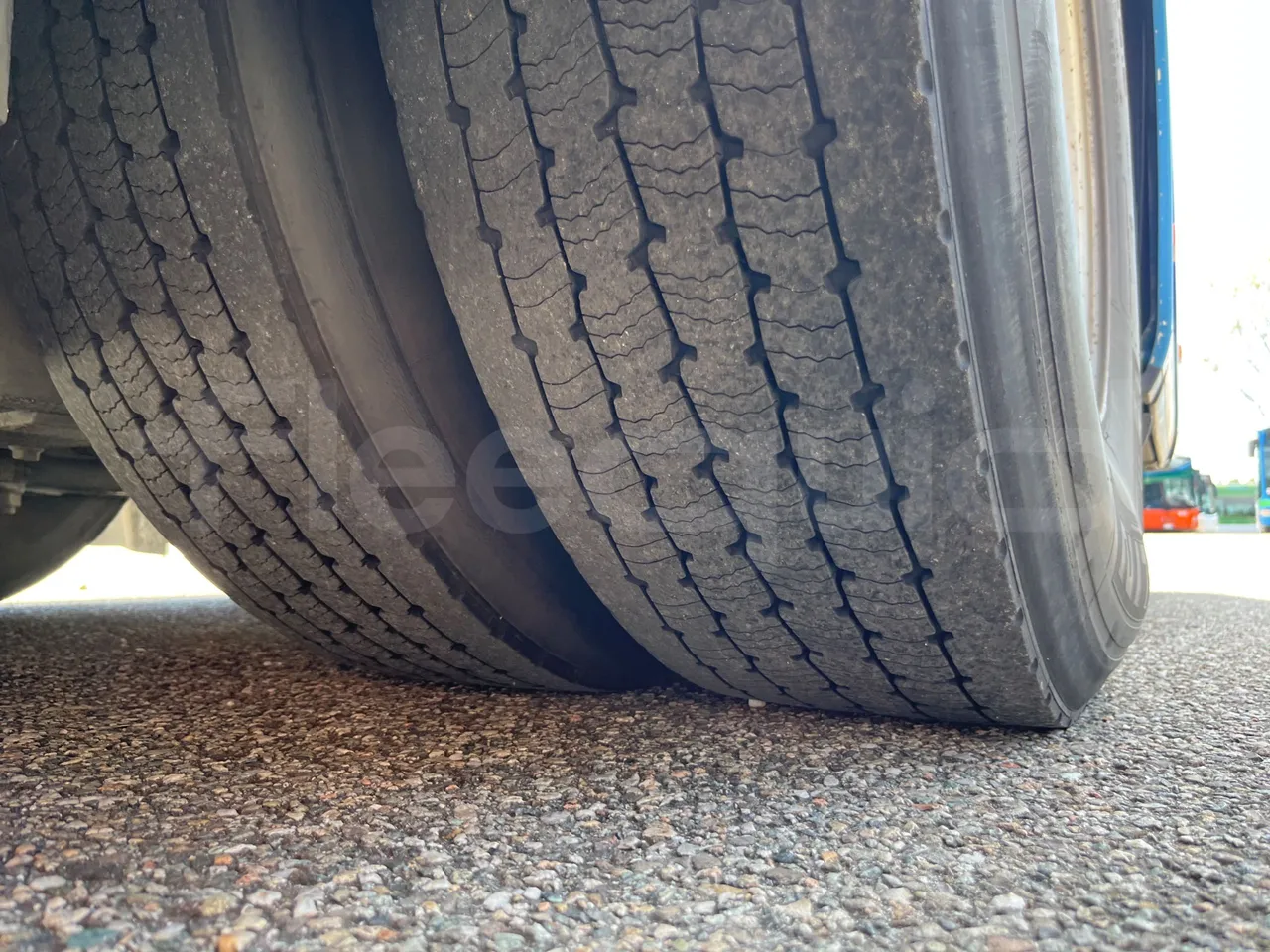 Mercedes-Benz Integro E5 4 - EUR5 - 220kW - 12.14m - tread condition second axle tires left
