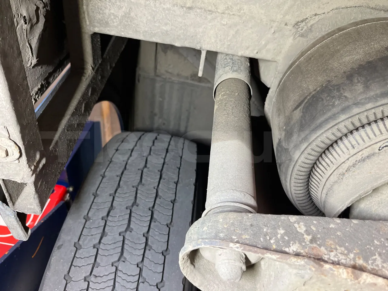 Mercedes-Benz Integro E5 4 - EUR5 - 220kW - 12.14m - axle 2 shock absorbers 1 right