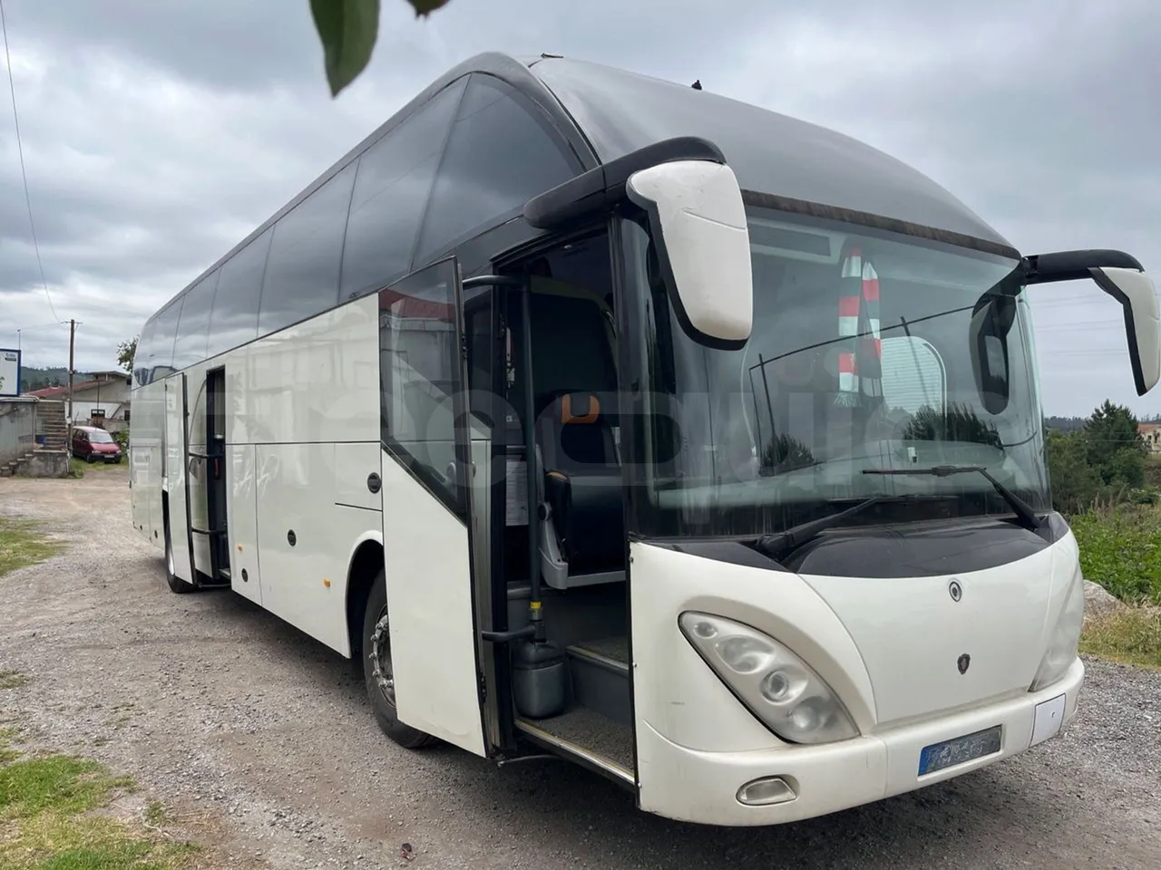 Scania Atomic K 420 EB 4X2 - Euro 4 - 309kW - 13 mt - 3/4 right front doors open
