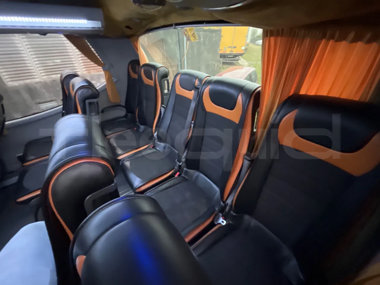 Scania Atomic K 420 EB 4X2 - Euro 4 - 309kW - 13 mt - single seat detail