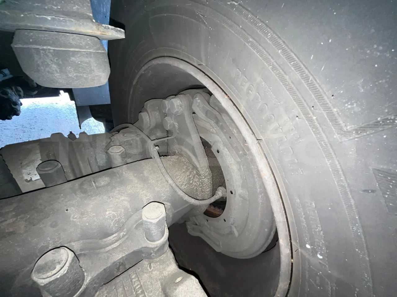 Scania Atomic K 420 EB 4X2 - Euro 4 - 309kW - 13 mt - axle 2 discs left