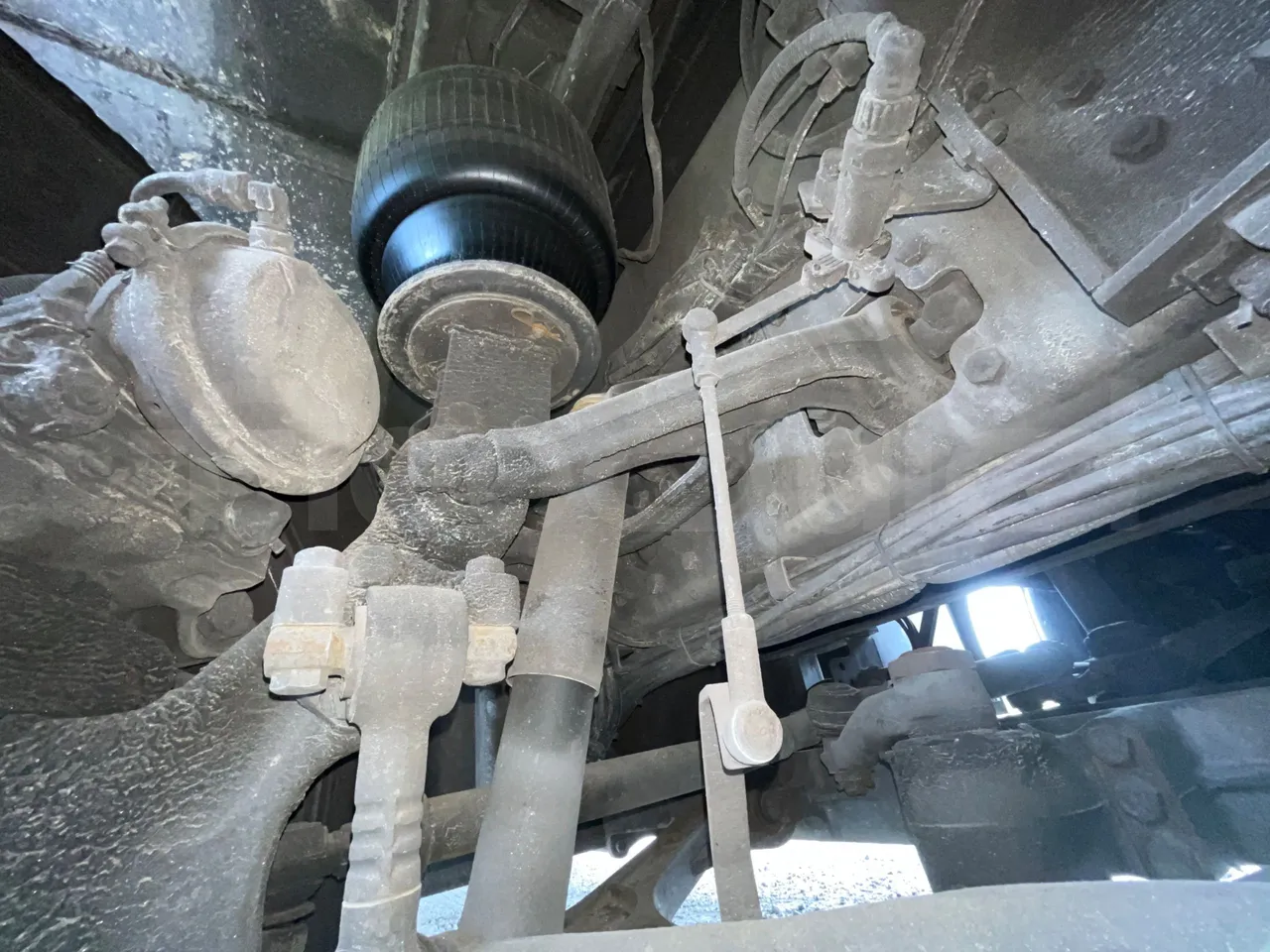 Scania Atomic K 420 EB 4X2 - Euro 4 - 309kW - 13 mt - front shock absorbers right