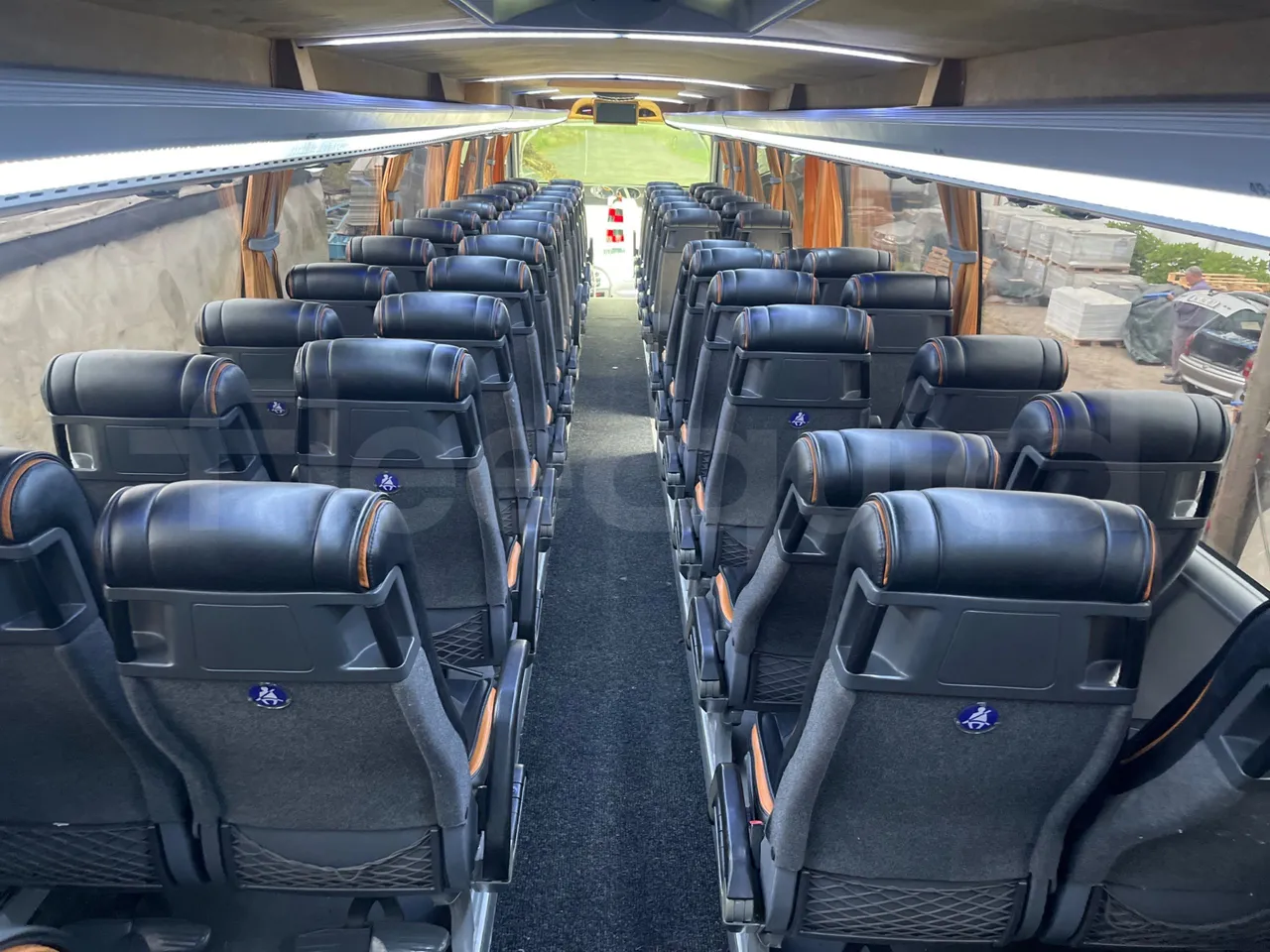 Scania Atomic K 420 EB 4X2 - Euro 4 - 309kW - 13 mt - forward view middle aisle
