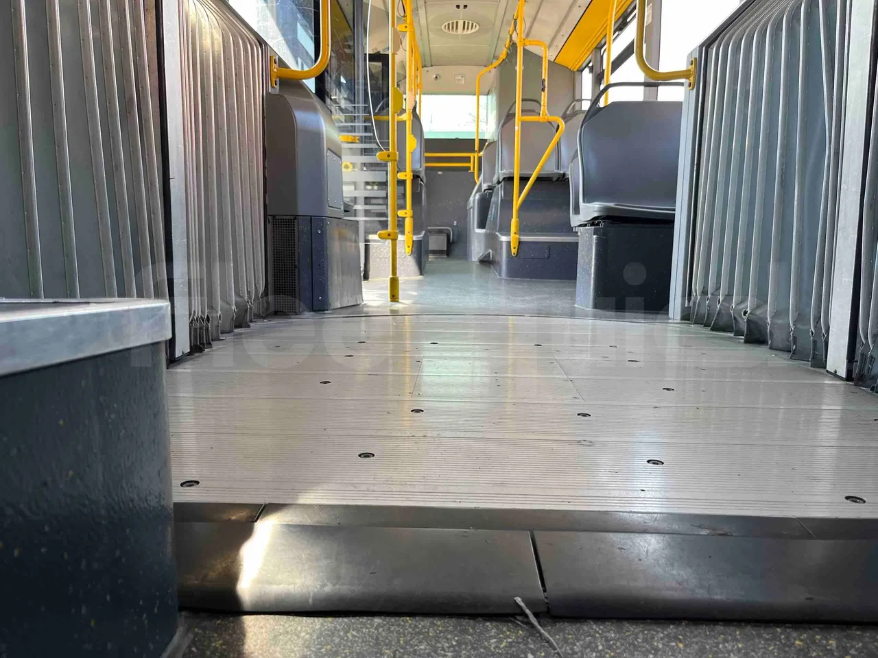 Mercedes-Benz Citaro G 0530 - Euro5 - 260kW - 17.940mt - jack and driver keys