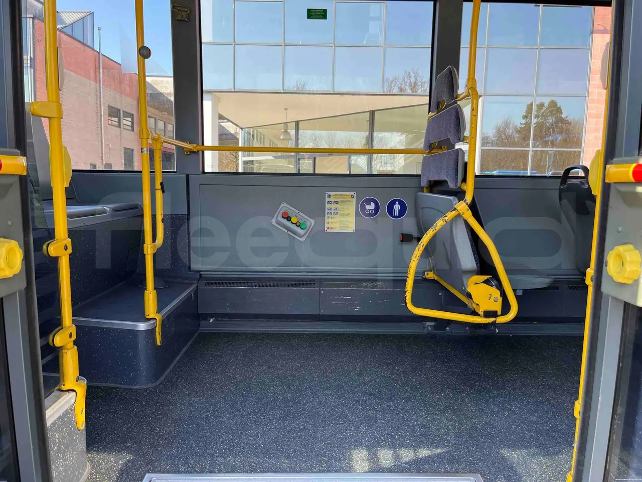 Mercedes-Benz Citaro G 0530 - Euro5 - 260kW - 17.940mt - disabled area photo