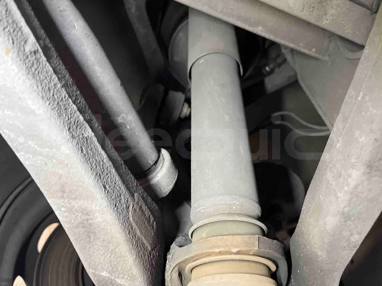 Mercedes-Benz Citaro G 0530 - Euro5 - 260kW - 17.940mt - front shock absorbers left