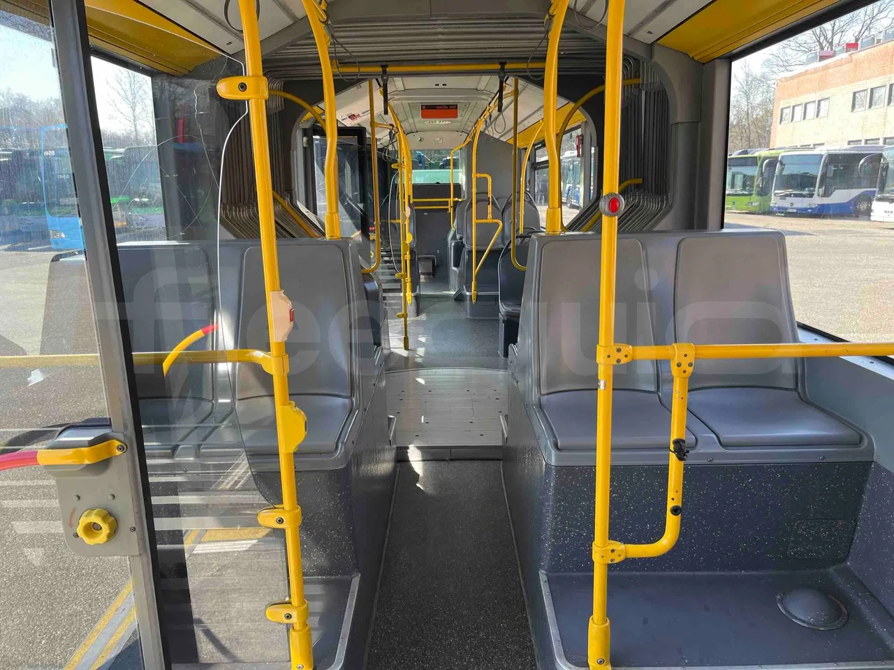 Mercedes-Benz Citaro G 0530 - Euro5 - 260kW - 17.940mt - interior reverse seats driver height