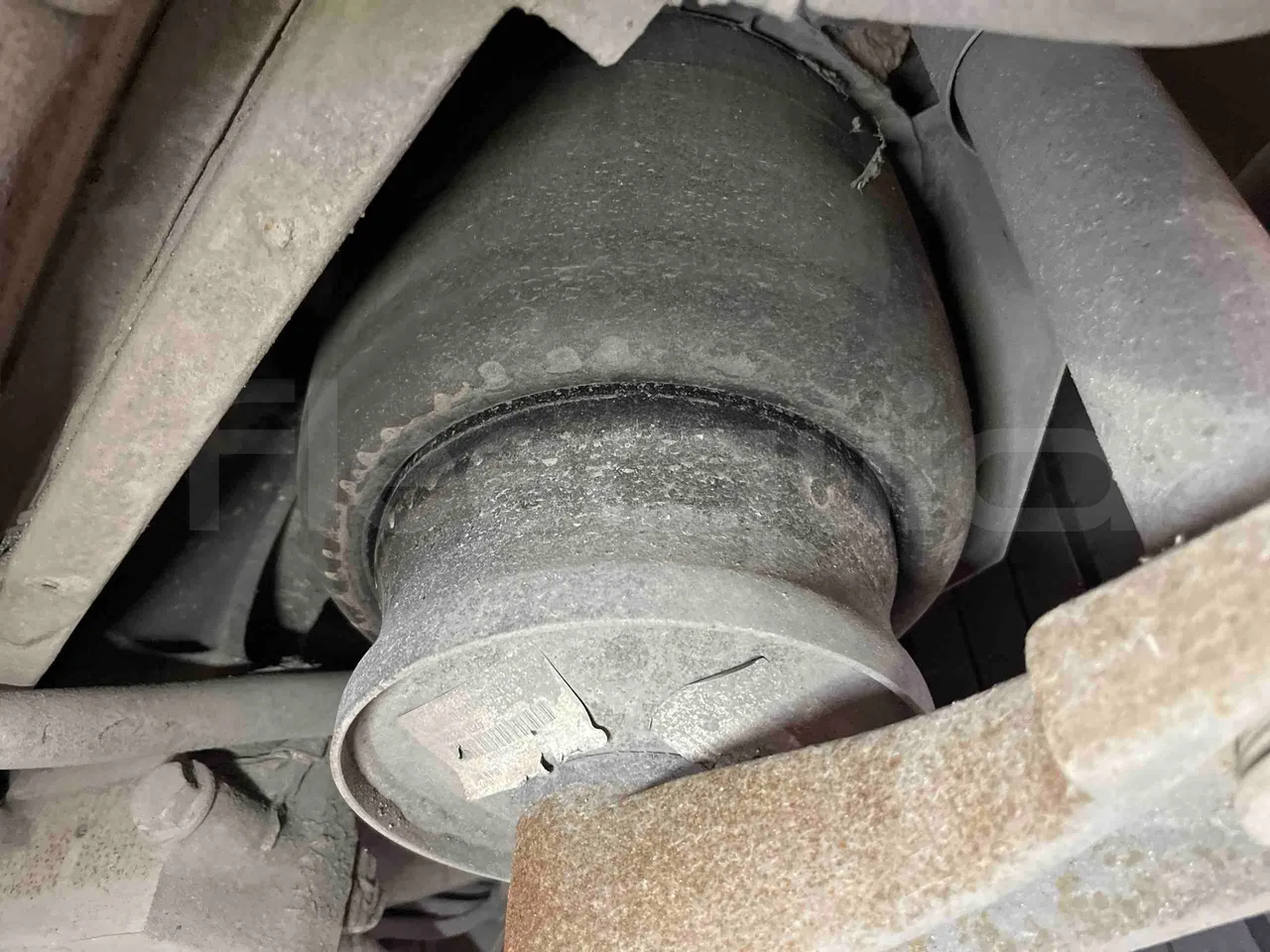 Mercedes-Benz Citaro G 0530 - Euro5 - 260kW - 17.940mt - axel 3 shock absorbers 2 left