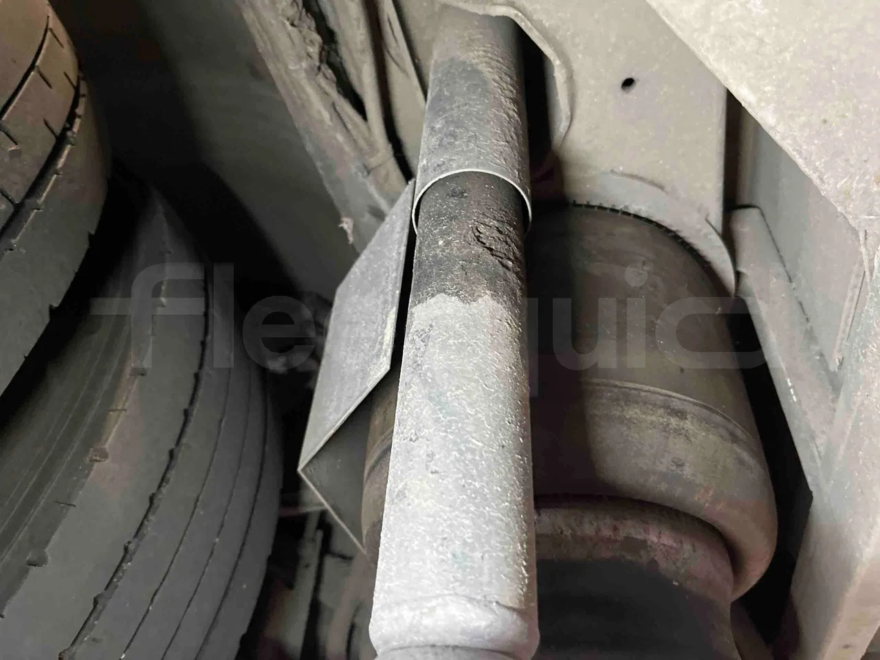 Mercedes-Benz Citaro G 0530 - Euro5 - 260kW - 17.940mt - axel 3 shock absorbers 1 right