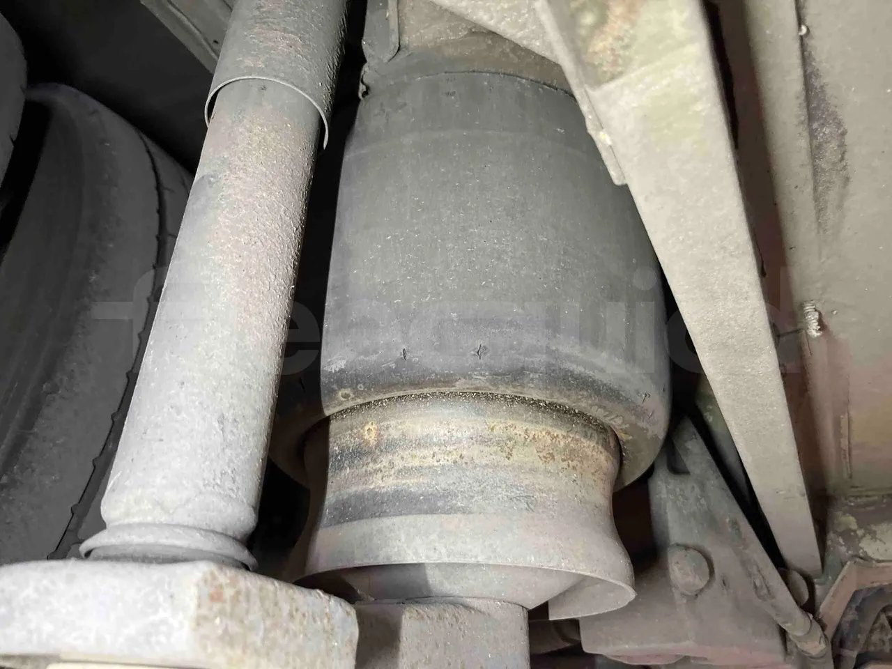 Mercedes-Benz Citaro G 0530 - Euro5 - 260kW - 17.940mt - axle 2 shock absorbers 2 left