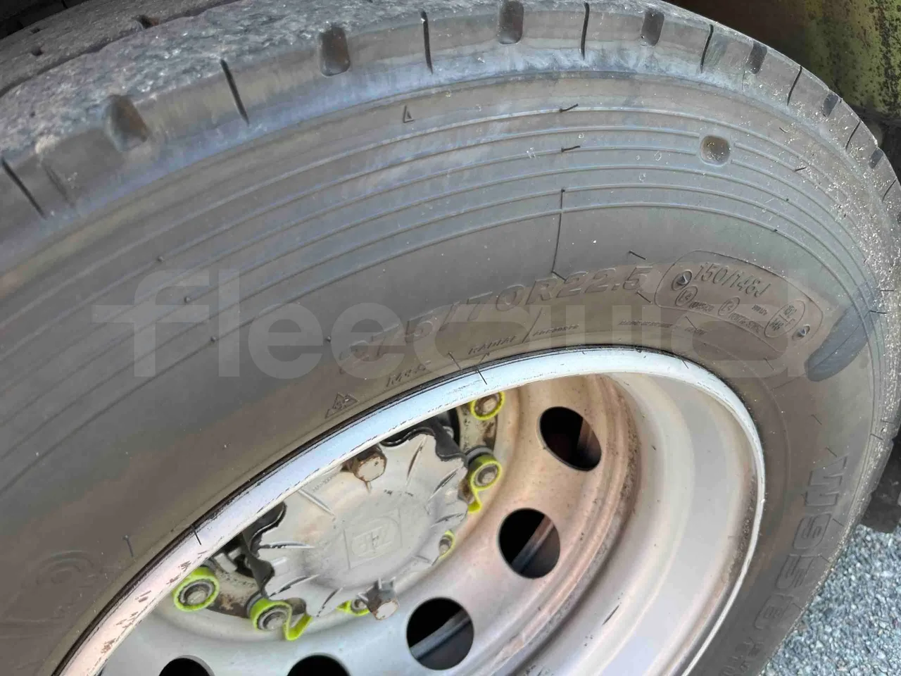 Mercedes-Benz Citaro G 0530 - Euro5 - 260kW - 17.940mt - rear left tire photo
