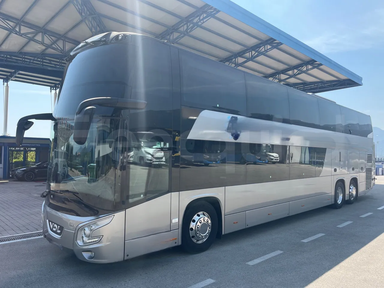 Vdl Futura - 3/4 front left
