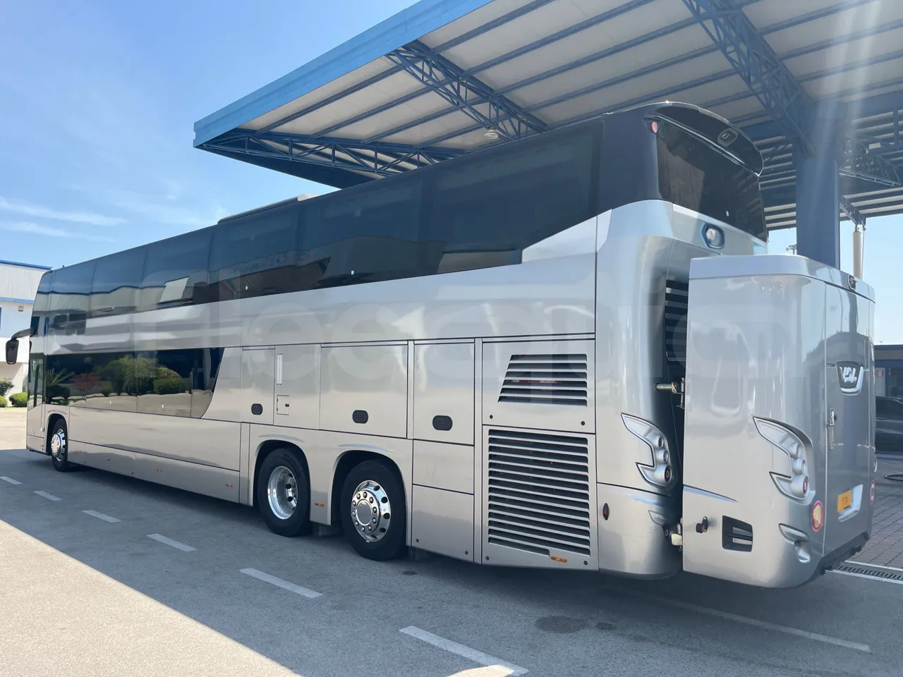 Vdl Futura - 3/4 left rear side