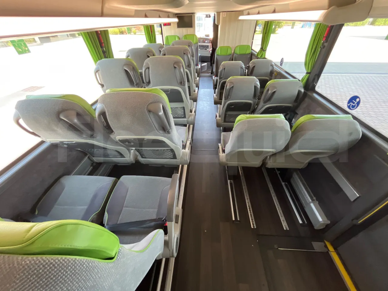 Vdl Futura - seat brackets photo