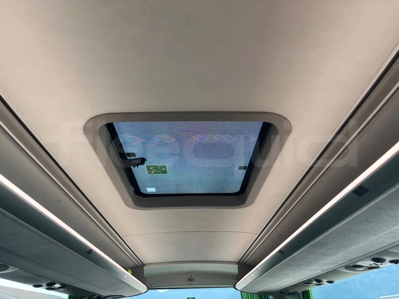 Vdl Futura - roof hatch 1