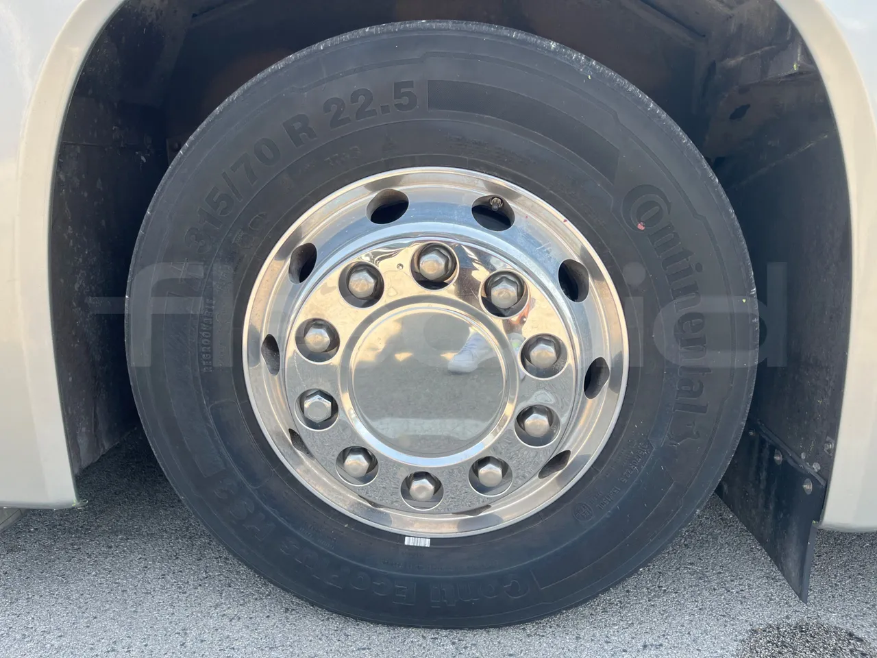 Vdl Futura - tread condition front tires left