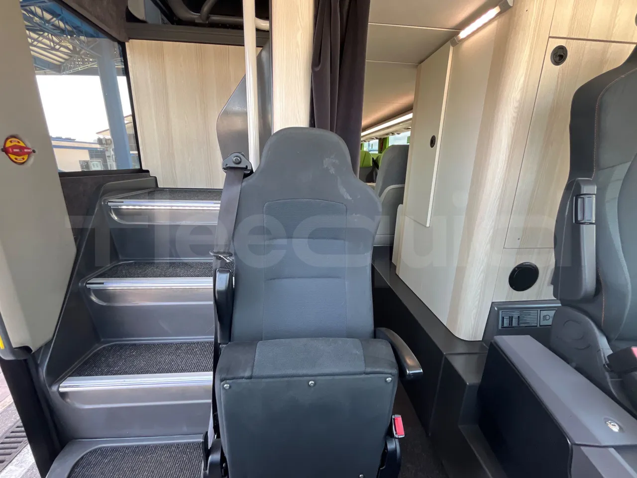 Vdl Futura - hostess seat photo