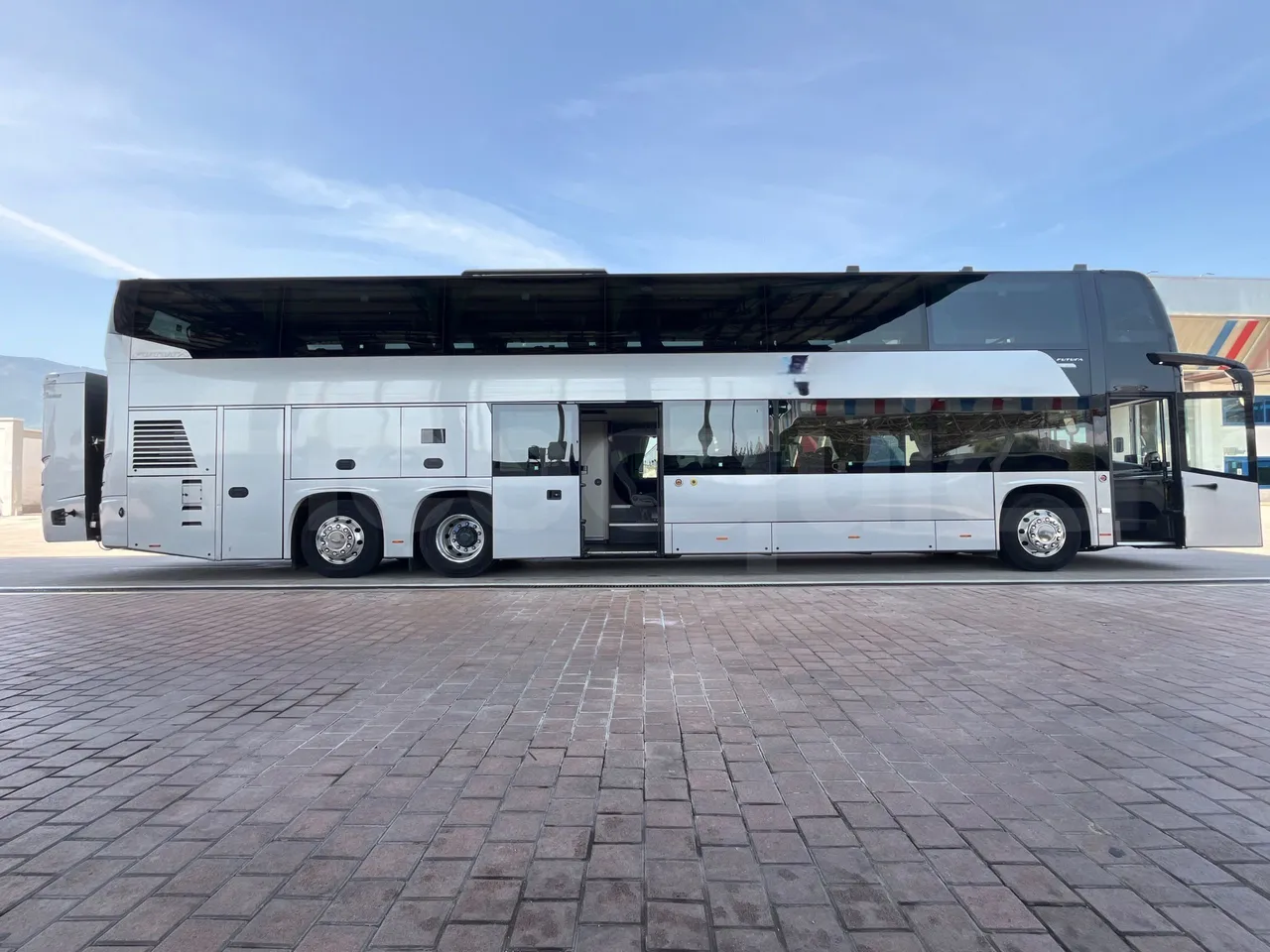 Vdl Futura - right side doors open