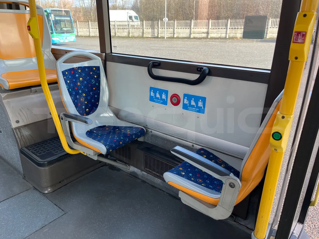 Irisbus Citelis PS09D1 PS09D1-98  - Euro5 - 213kW - 11.990mt - armrest detail photo