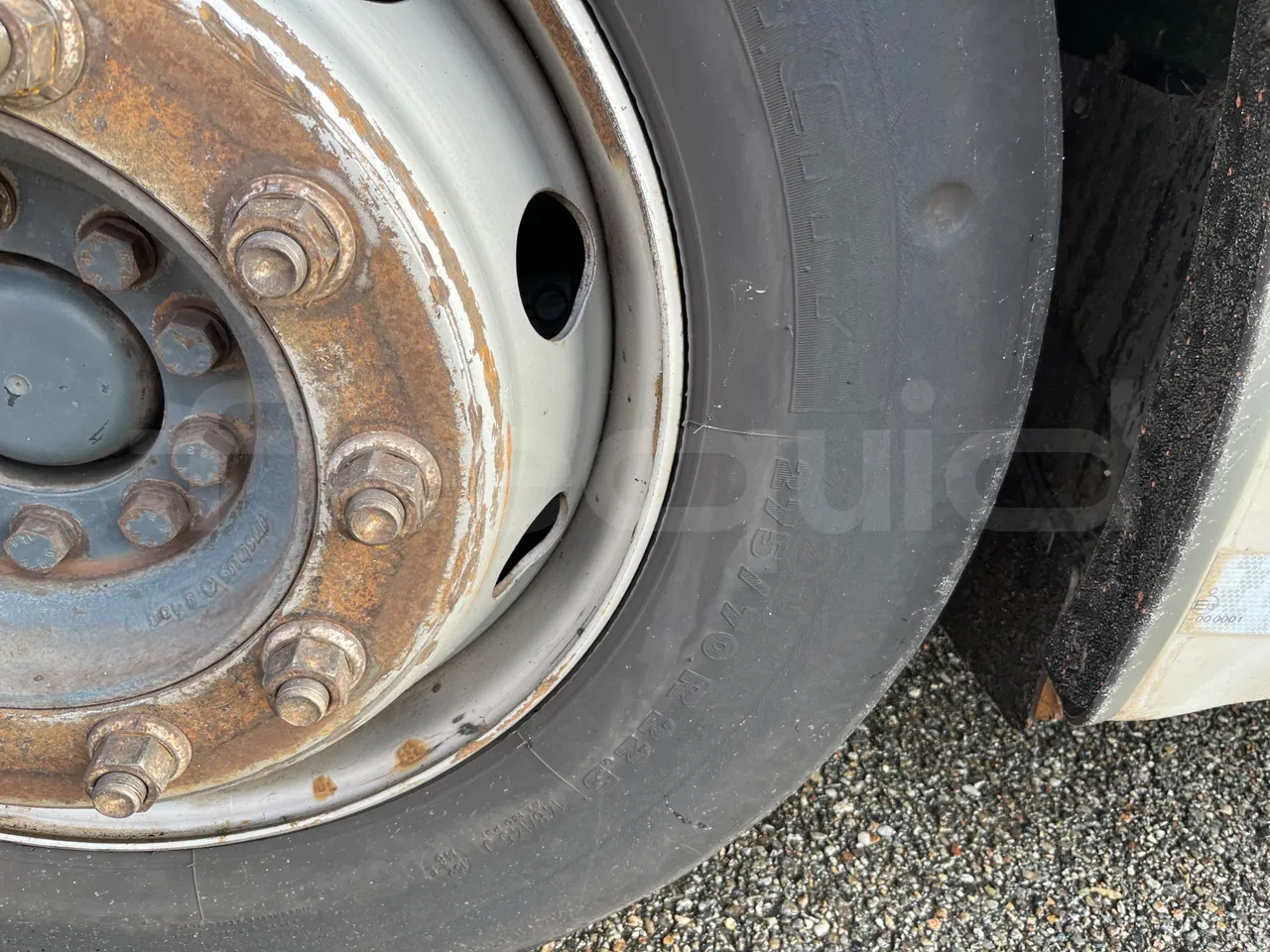 Irisbus Citelis PS09D1 PS09D1-98  - Euro5 - 213kW - 11.990mt - front left tire measurements