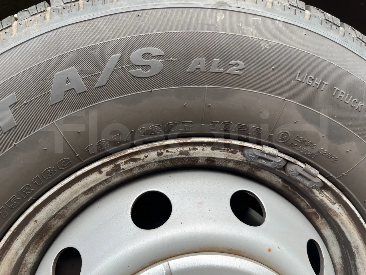 Fiat Ducato - Second Axle Left Side: Tyre Size