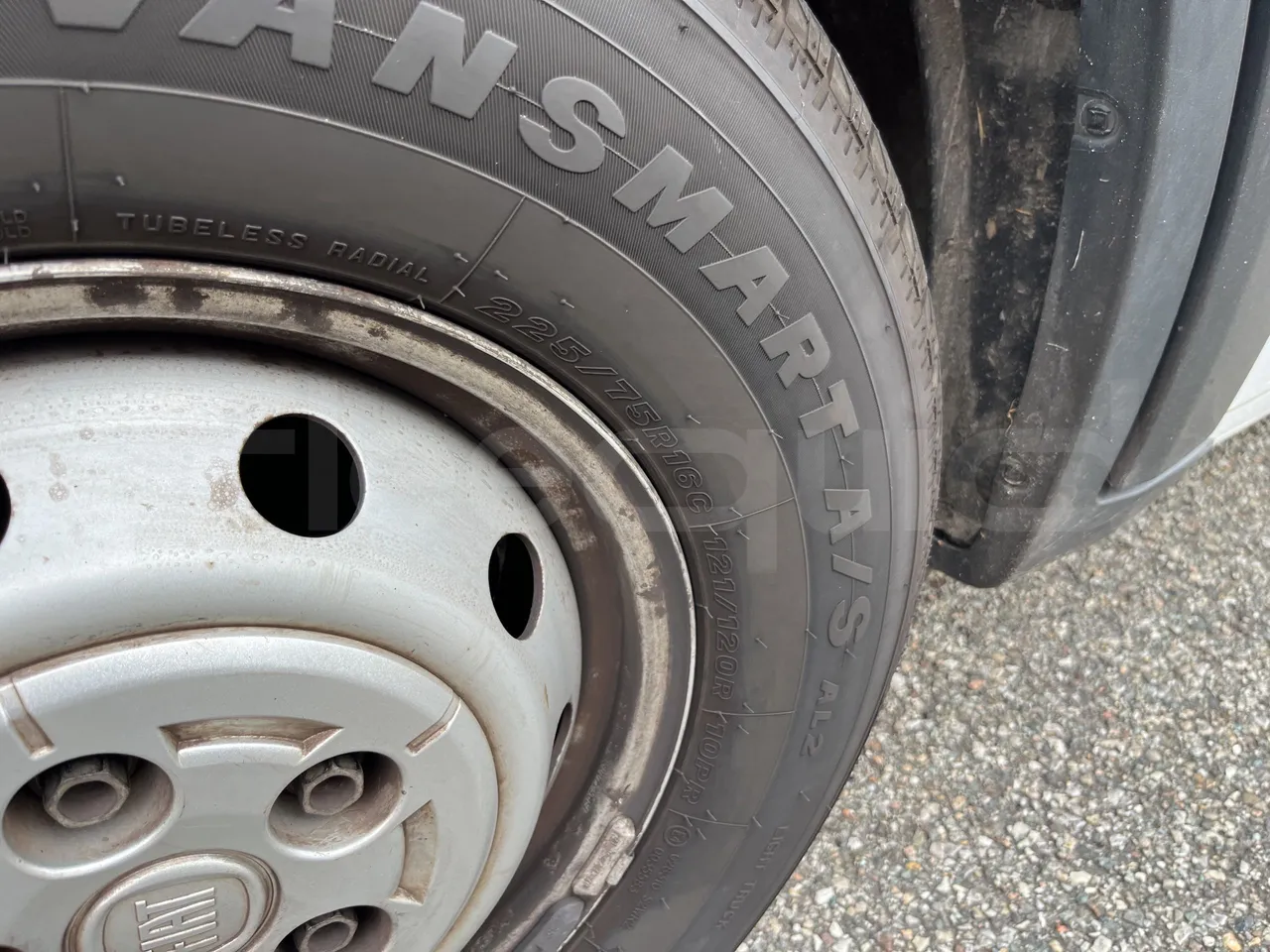 Fiat Ducato - First Axle Left Side: Tyre Size