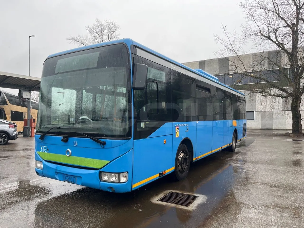 Iveco Crossway SFR162 - Euro 5 - 243 kW - 11.995 mt - 3/4 front left