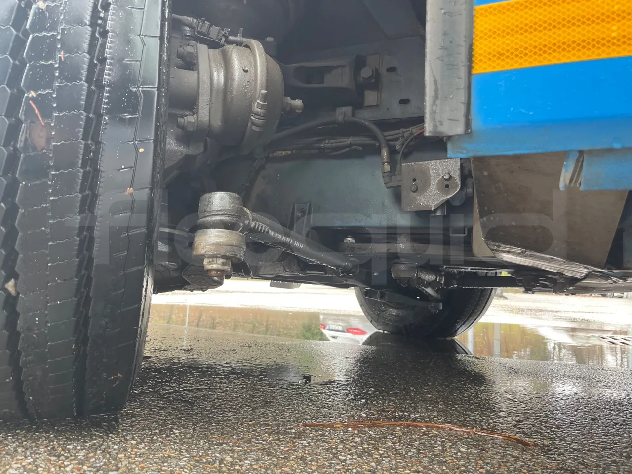 Iveco Crossway SFR162 - Euro 5 - 243 kW - 11.995 mt - front axle right side