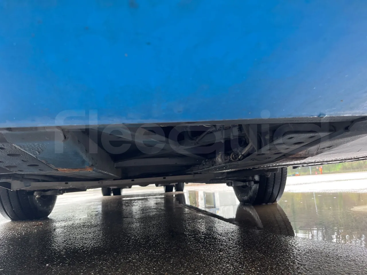 Iveco Crossway SFR162 - Euro 5 - 243 kW - 11.995 mt - front undercarriage from front