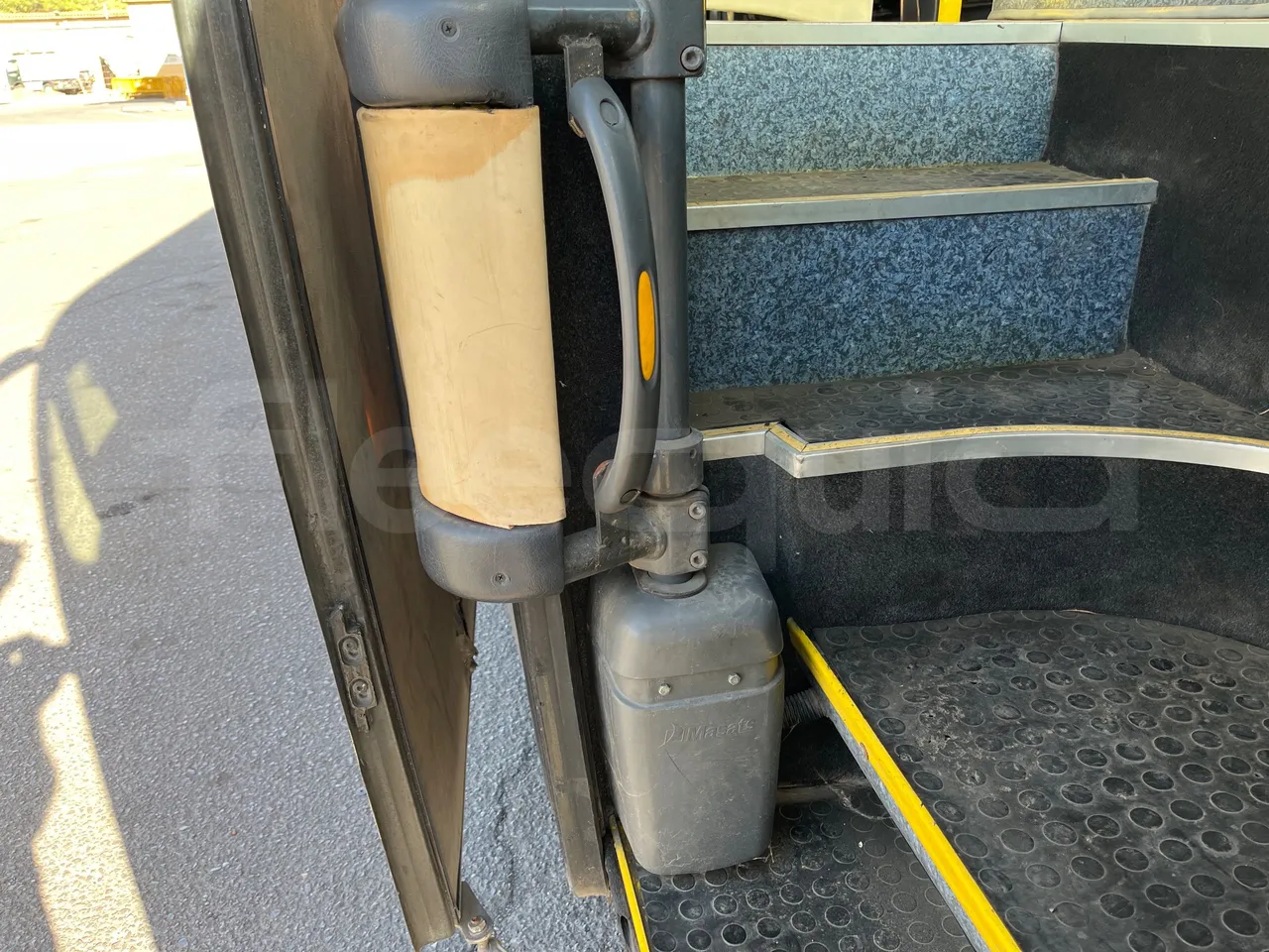 Iveco Andecar VII.3 BF150GDR - Euro4 - 185kw - 10 mt - door mechanism photo