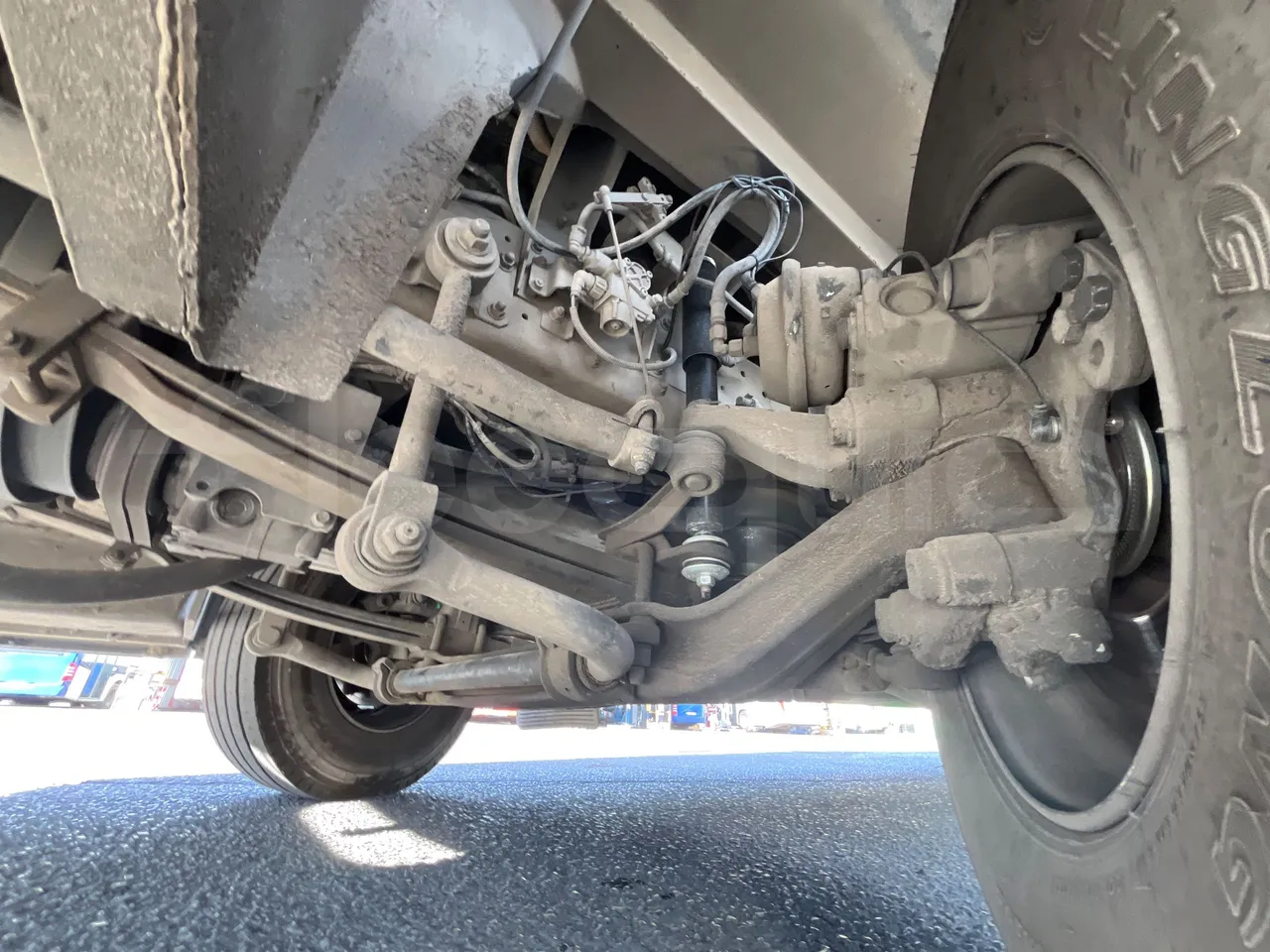 Iveco Andecar VII.3 BF150GDR - Euro4 - 185kw - 10 mt - front shock absorbers left