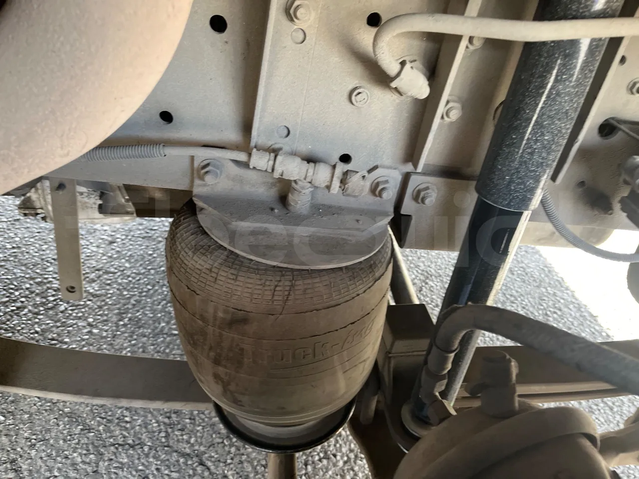 Iveco Andecar VII.3 BF150GDR - Euro4 - 185kw - 10 mt - front shock absorbers right